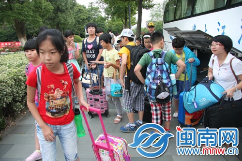 海都小记者抵达浙江大学