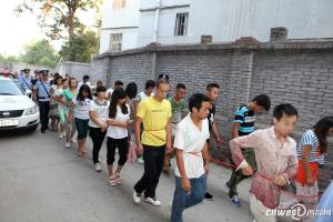陕西西安临潼警方抓获传销人员418名 大学生占40%最小