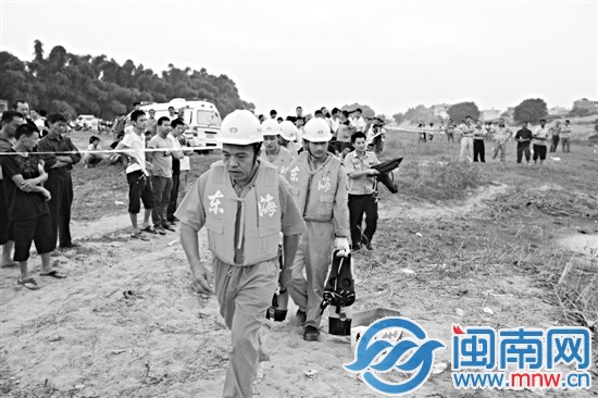 昨晚6点，东海救助队赶到现场