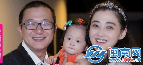 第二次别离梅婷与老公曾剑补办婚礼女儿快快助阵