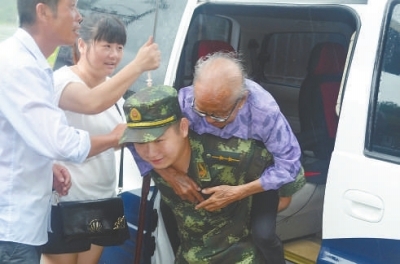 23日，霞浦县牙城边防派出所官兵在巡查中，发现牙城